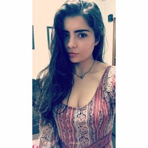 Meet your Posher, Daniella