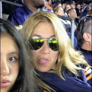 Meet your Posher, Dolores