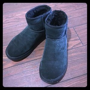 Black Mini Uggs