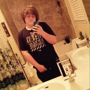 Meet your Posher, Lawson