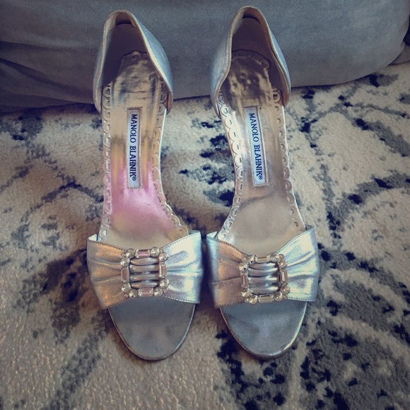 Manolo Blahnik D'orsay heels