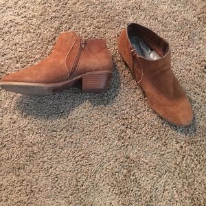 Urban Outfitters Brown booties