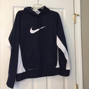 NIKE THERMA FIT hoodie