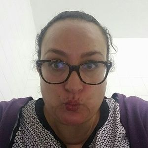 Meet your Posher, Cristina