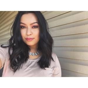 Meet your Posher, Andrea