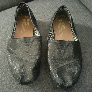 Black sparkle Tom's!