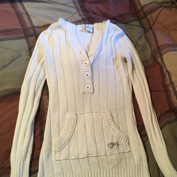 Rocky Sweater size xs, but fits more like a s/m