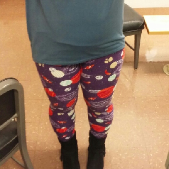 Purple planet OS leggings Lularoe
