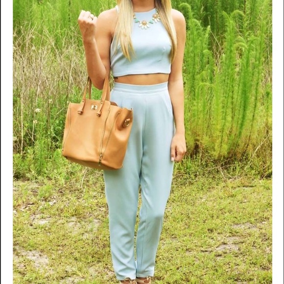 Make a dream last crop top from Shophopes. - Picture 1 of 3