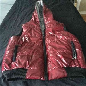 Men's Hooded Vest. NWOT