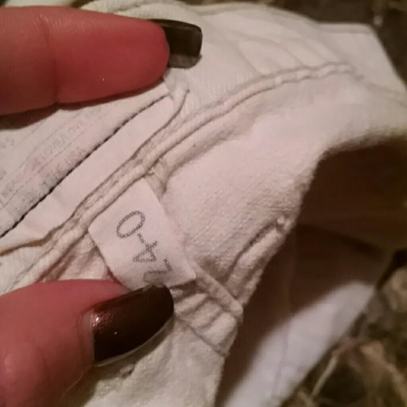 Current Elliott natural denim destroy boyfriend 24 - Picture 3 of 4