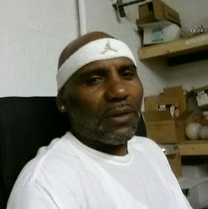 Meet your Posher, Victor