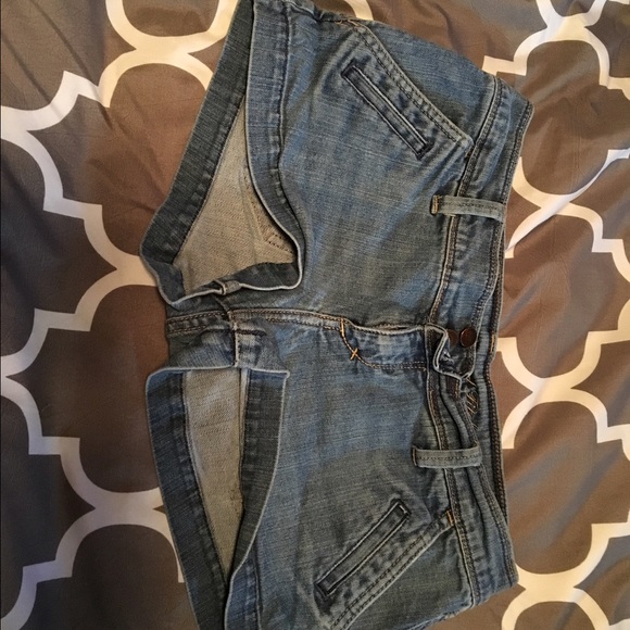 Shorts - Picture 1 of 2