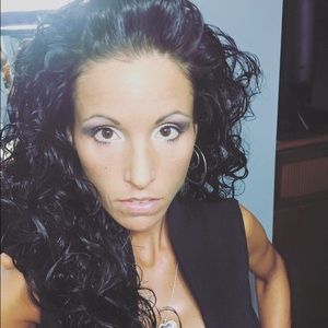 Meet your Posher, Tina