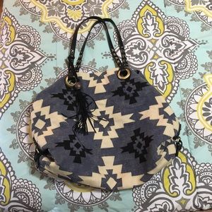Lucky brand purse