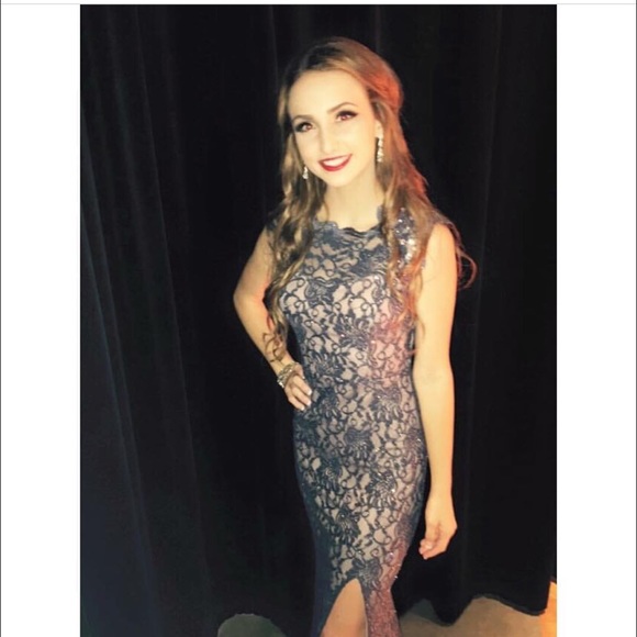 beautiful prom dress, great condition