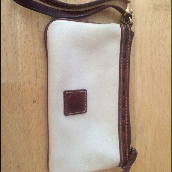 Dooney & Bourke wristlet. Used.