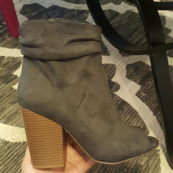 SOLD Indigo Rd peep toe booties - Picture 2 of 4