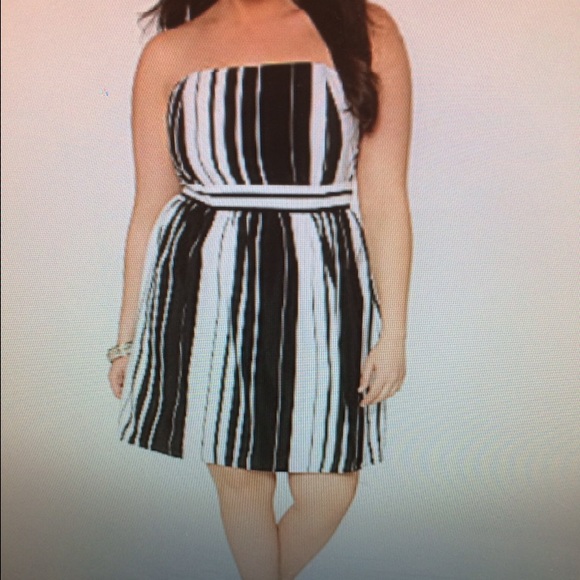 Strapless dress