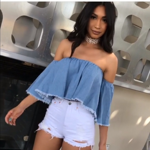 Tops - Cute jean shirt