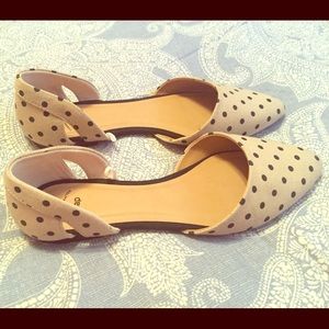 NWOT GAP Polka Dotted Flats Size 6