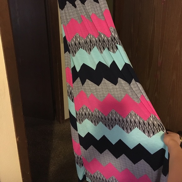 Very cute maxi dress🎀 - Picture 2 of 2