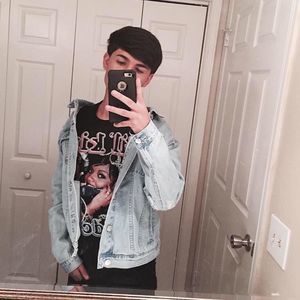 Meet your Posher, Justin