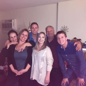 Meet your Posher, Gloria