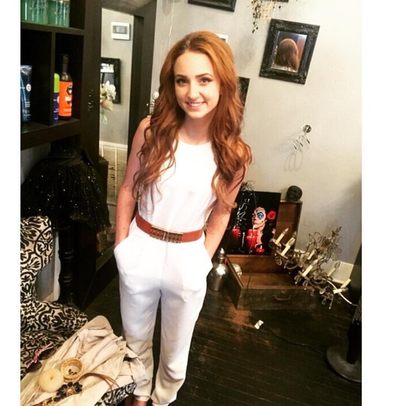 White jumper - Picture 4 of 4