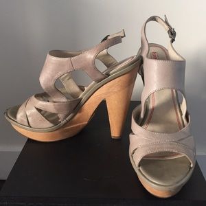 LUXURY REBEL_taupe leather platform sandal