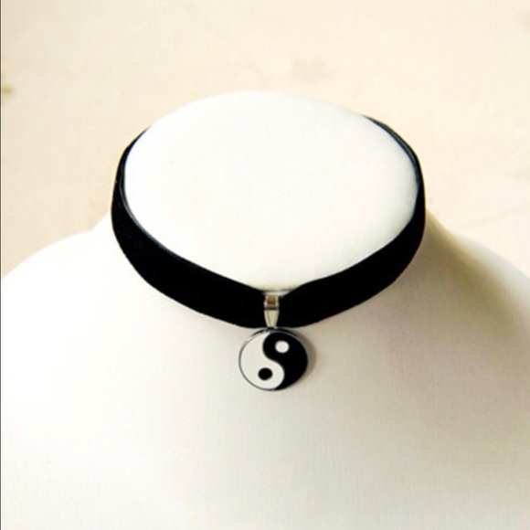 💋SALE Velvet Choker Enamel Yin Yang Charm