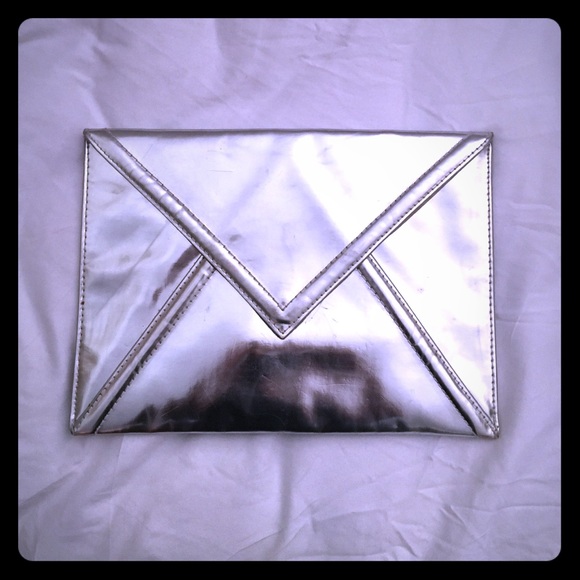 Silver envelop clutch