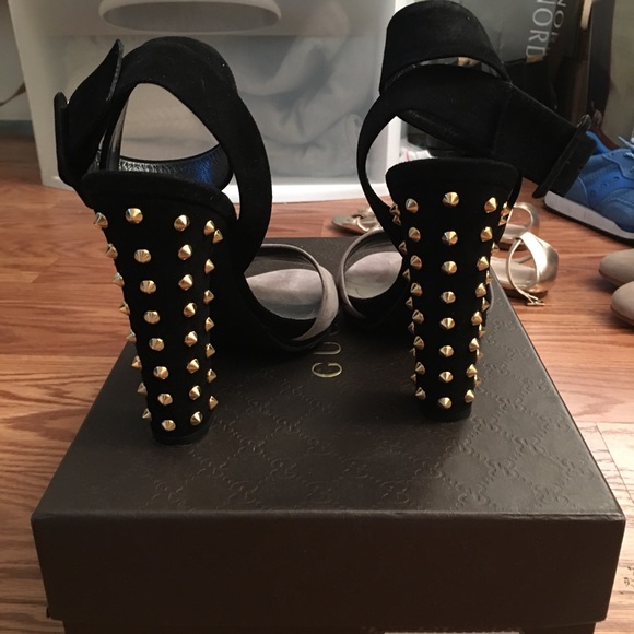 💕HP💕Gucci Ankle strap Madison sandal w/studs 7.5 - Picture 5 of 8