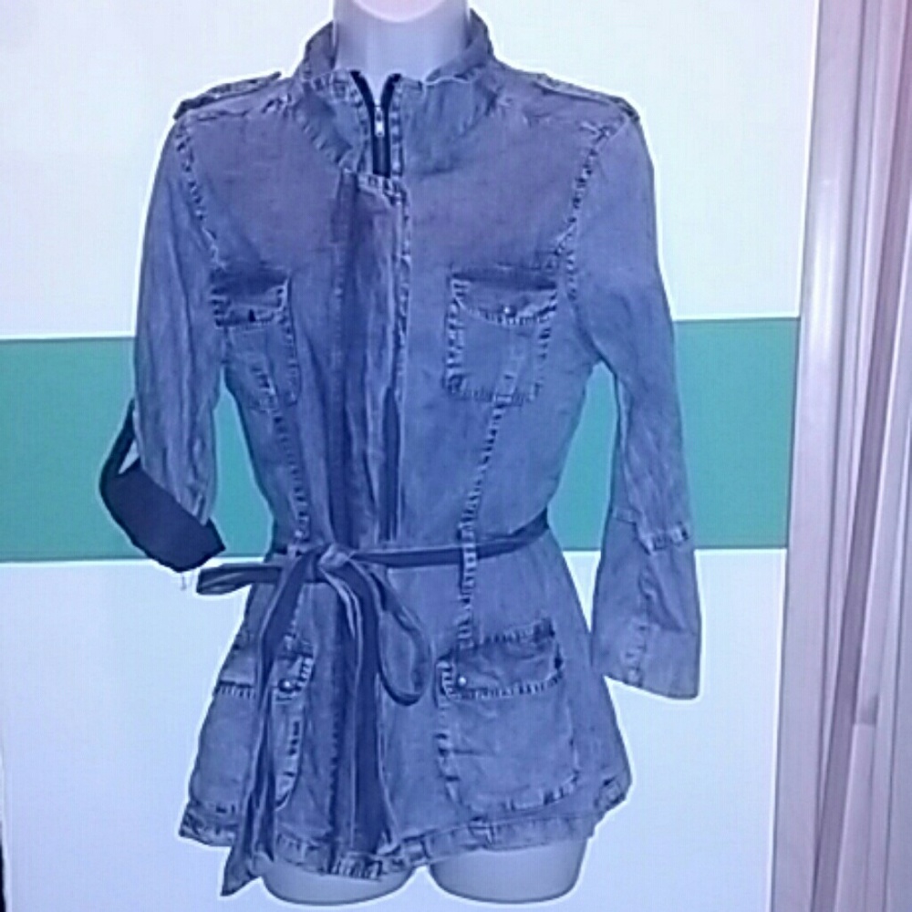 New Zip-up Jean Jacket