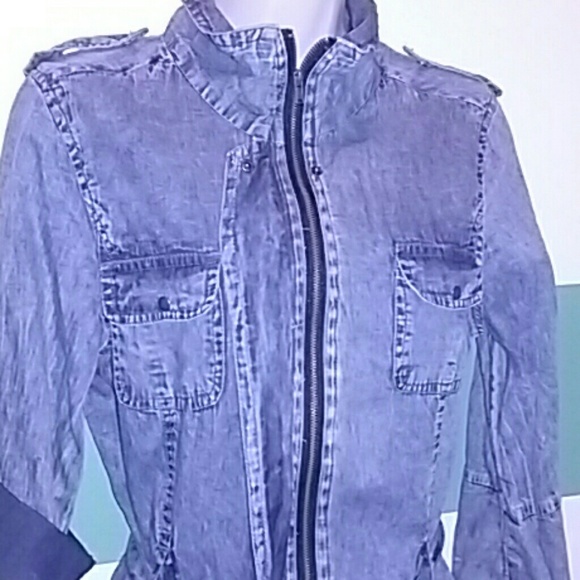 New Zip-up Jean Jacket - Picture 4 of 4