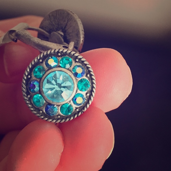 Gorgeous teal earrings