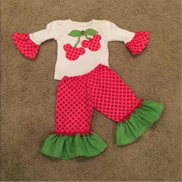 Girl's Christmas Jeweled Ruffle Outfit sz 12-18 mo