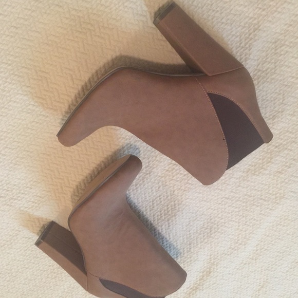 Micheal Antonio Ankle Booties