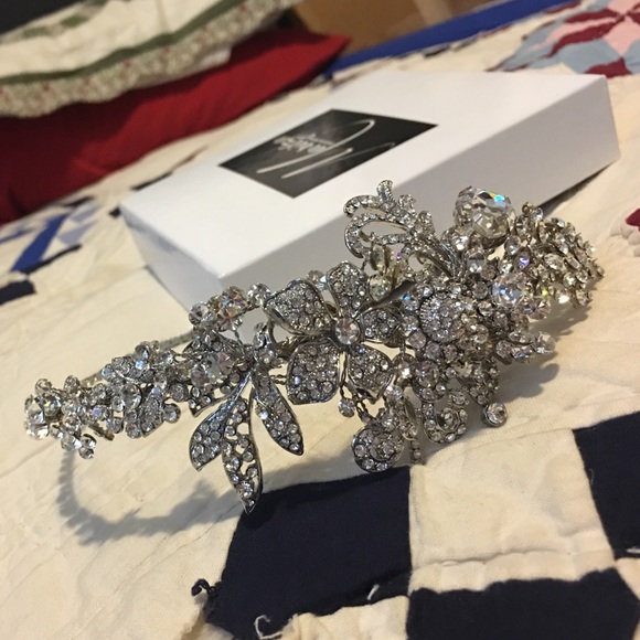 Never worn bridal head piece