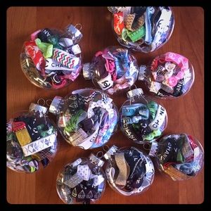 10 Hair Tie Ornaments