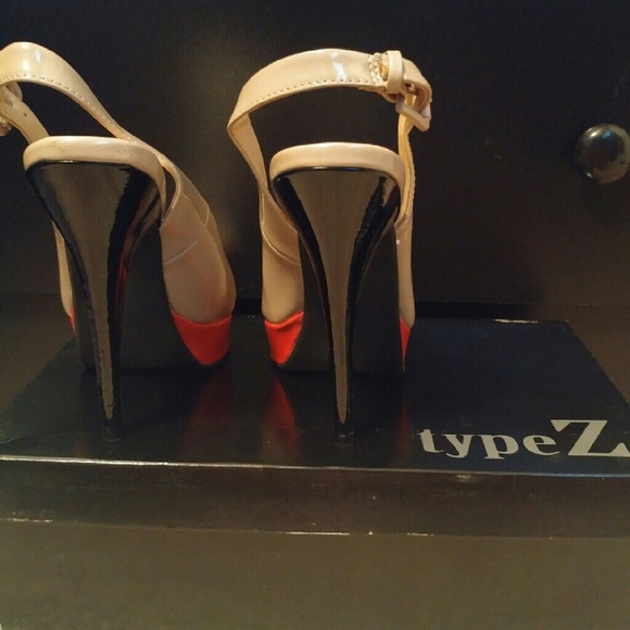 Type Z Whittier Nude peep toe pumps - Picture 4 of 4
