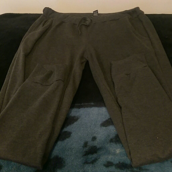 Joggers rue 21