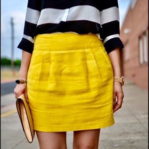 Forever 21 Pop of Yellow 💛 Skirt!