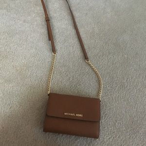 Michael kors crossbody
