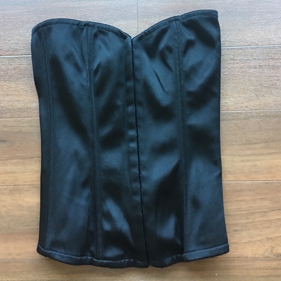 NWT BEBE CORSET NO STRING