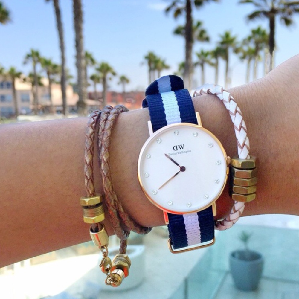 Honeybee Bracelet - White - Picture 7 of 8