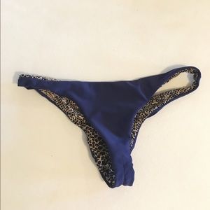 Acacia navy Axel ruched thing bikini bottom, med