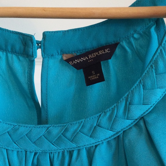 Sleeveless Blouse, Size Small - Picture 4 of 4