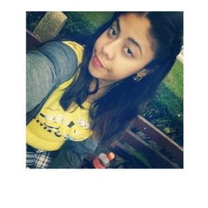 Meet your Posher, Olivia