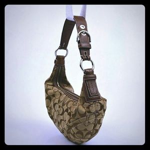 Coach purse!! GREAT CONDITION!